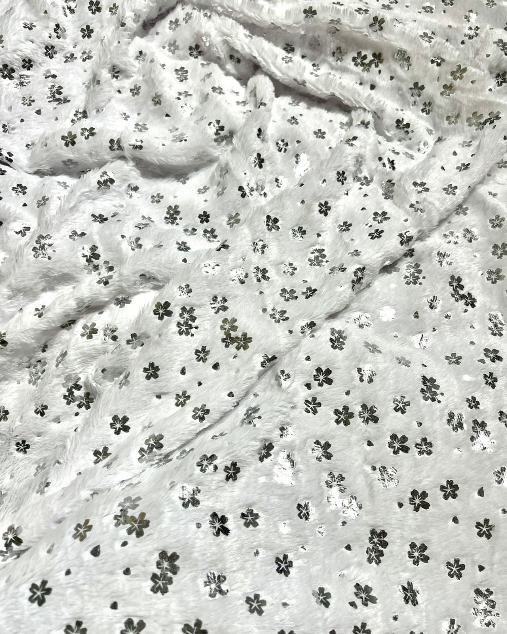 Imported Printed Foil Fur Fresh White Colour 60 Inches Width