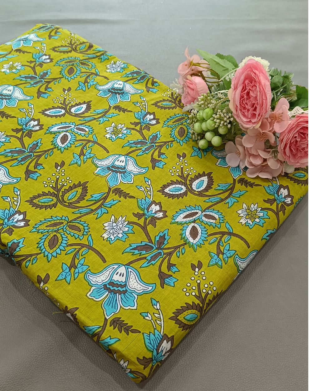 Printed Cotton Cambric Lime Green Colour 42 Inches Width