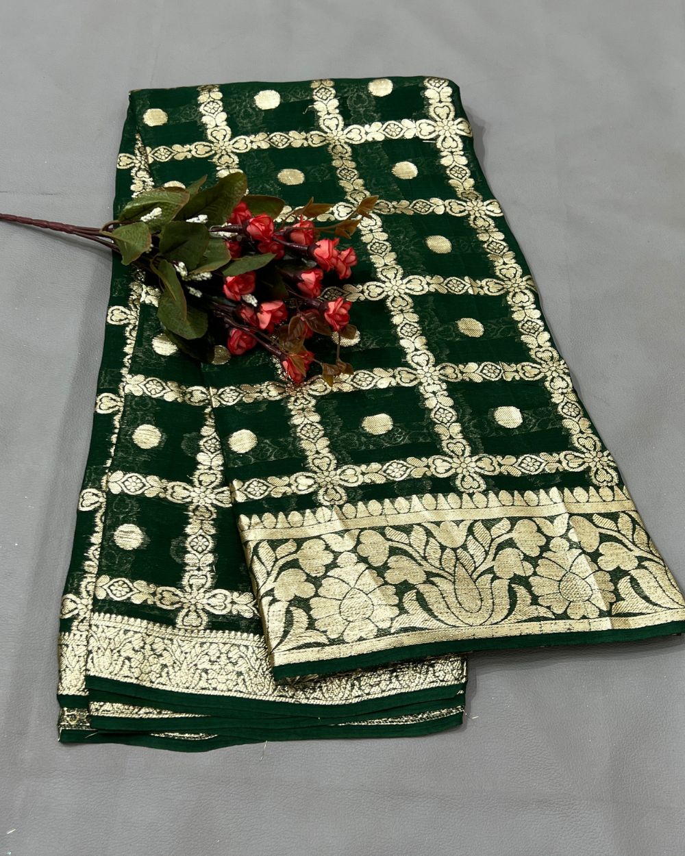 Pure Viscose Saree Without Blouse Bottle Green Colour