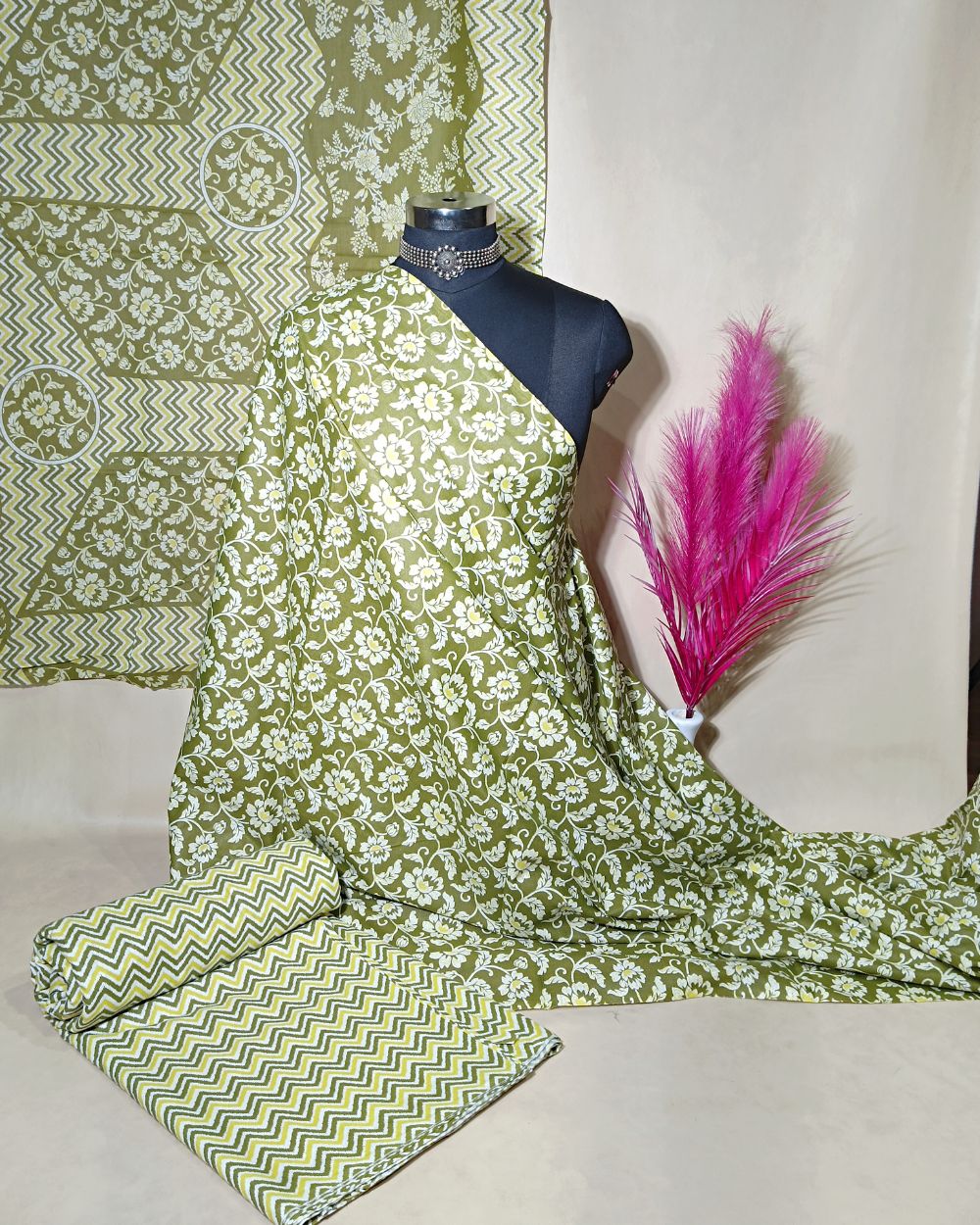 Printed Cotton Unstitched Top-Bottom Set with Dupatta Mehandi Green Colour 44 Inches Width