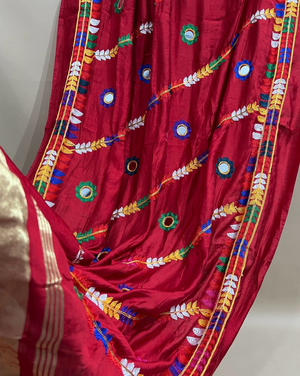 Abla Work Lagdi Patta Dupatta Art Silk Red Colour 40 Inches Width