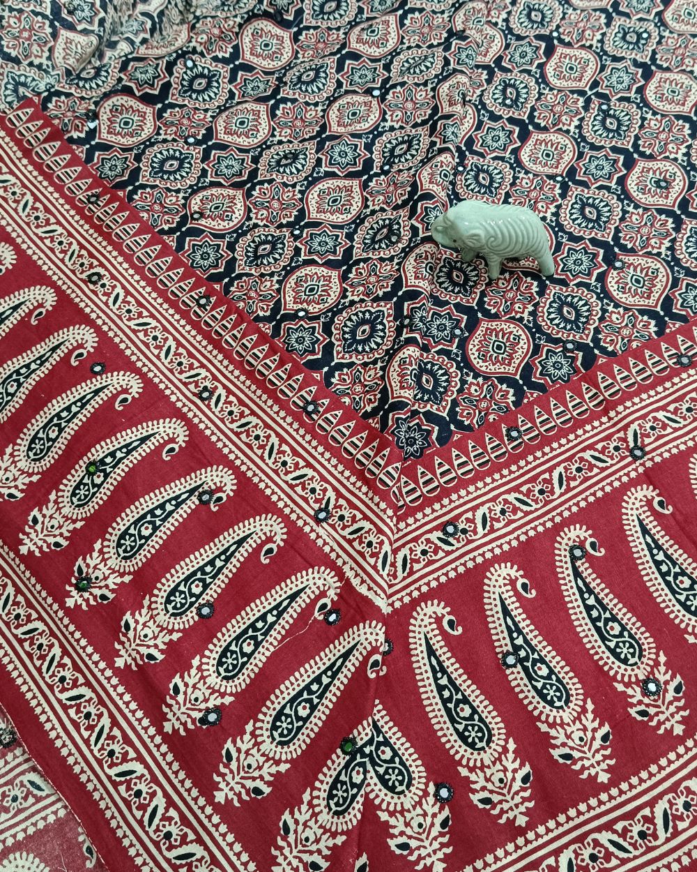 Cotton Abla Work With Border Black Colour 44 Inches Width