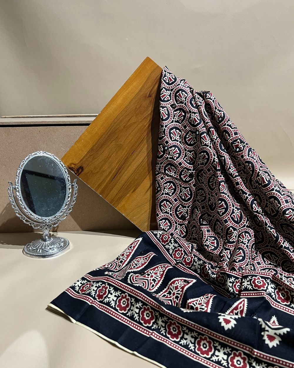 Cotton Abla Work With Border Black Colour 44 Inches Width