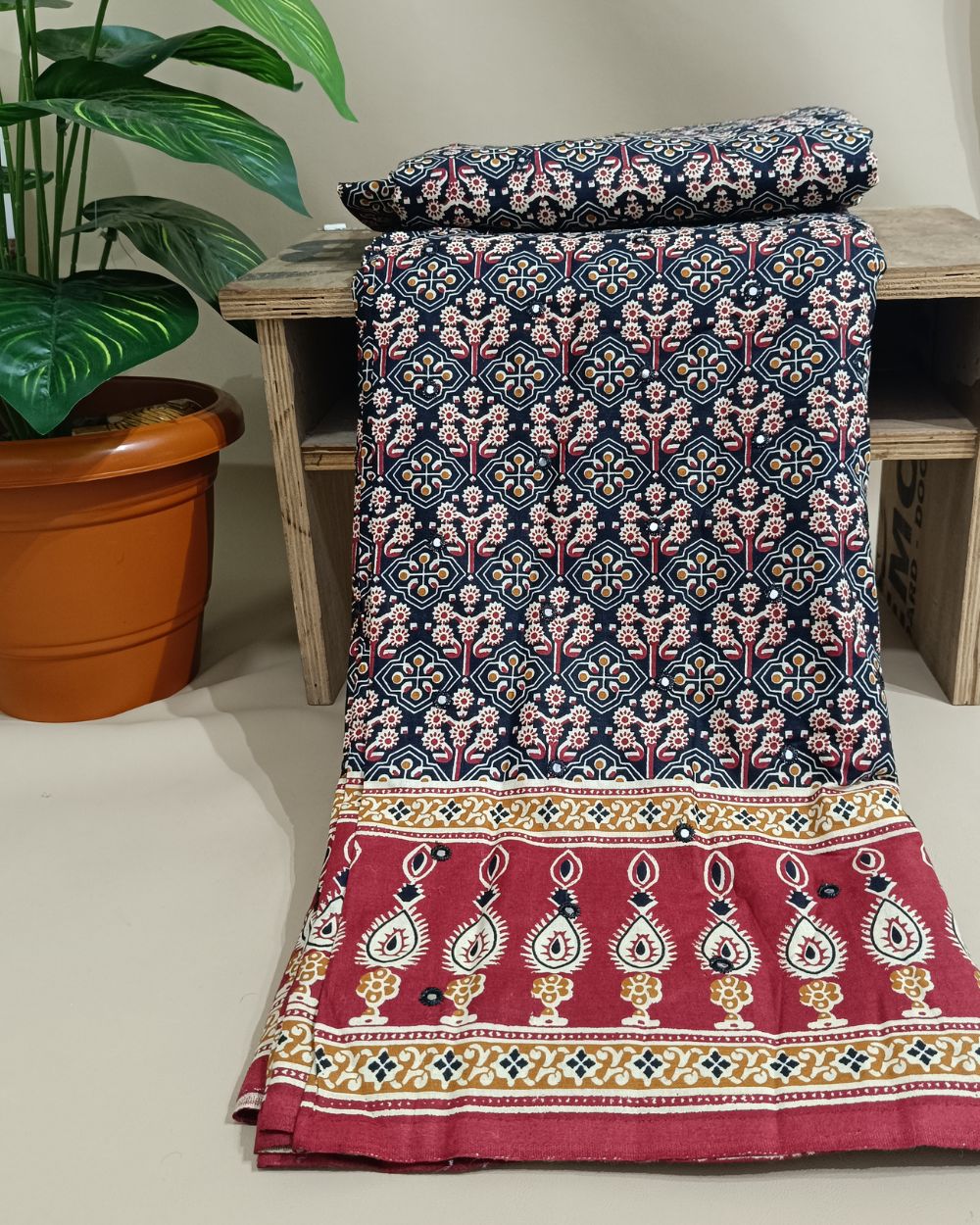 Cotton Abla Work With Border Black Colour 44 Inches Width