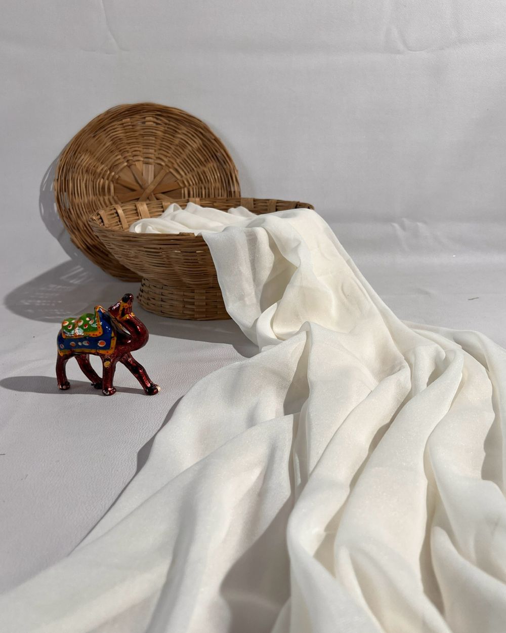 Plain Star Georgette Off White Colour 44 Inches Width