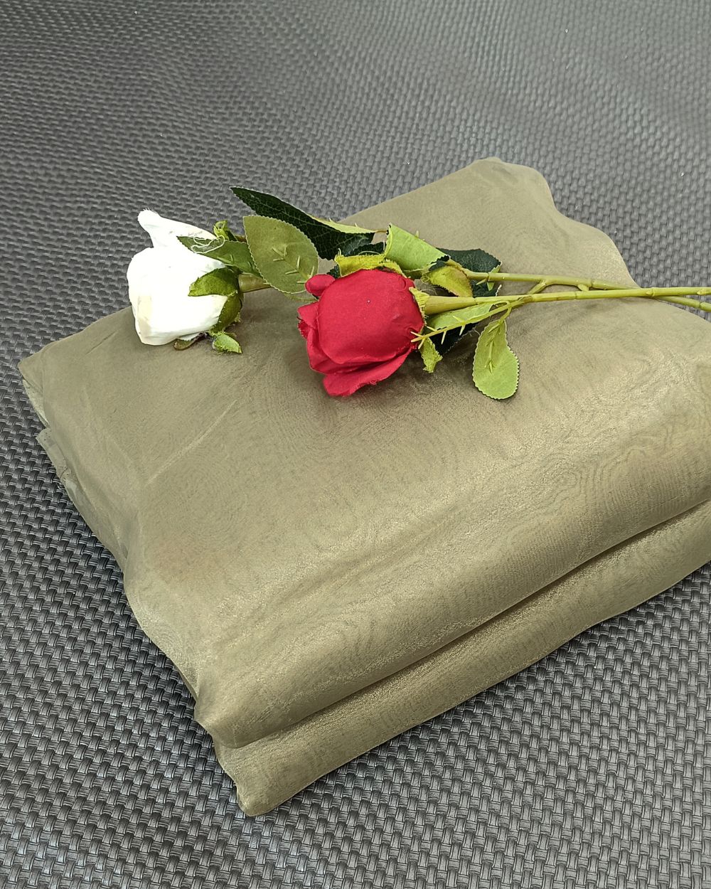 Plain Organza Olive Green Colour 45 Inches Width