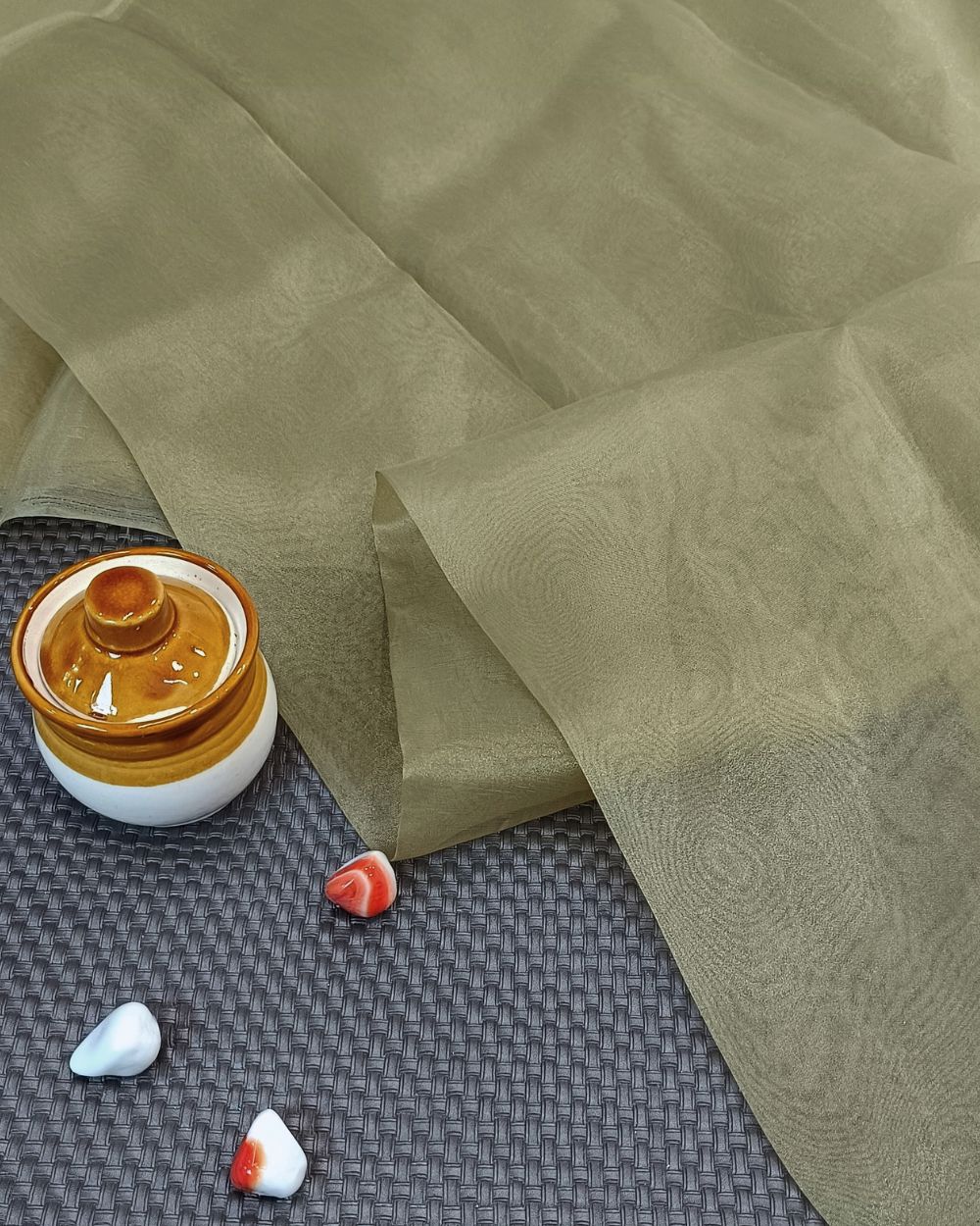 Plain Organza Olive Green Colour 45 Inches Width