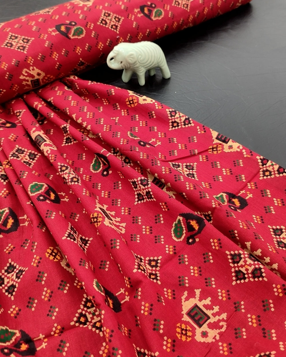 Gujari Print Cotton Red Colour 41 Inches Width