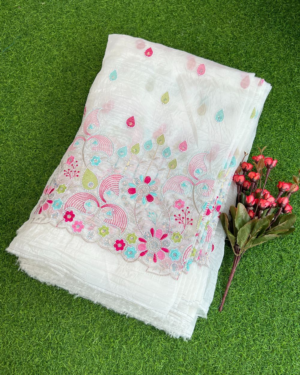 Gold Crush Work Milky White Colour 45 Inches Width