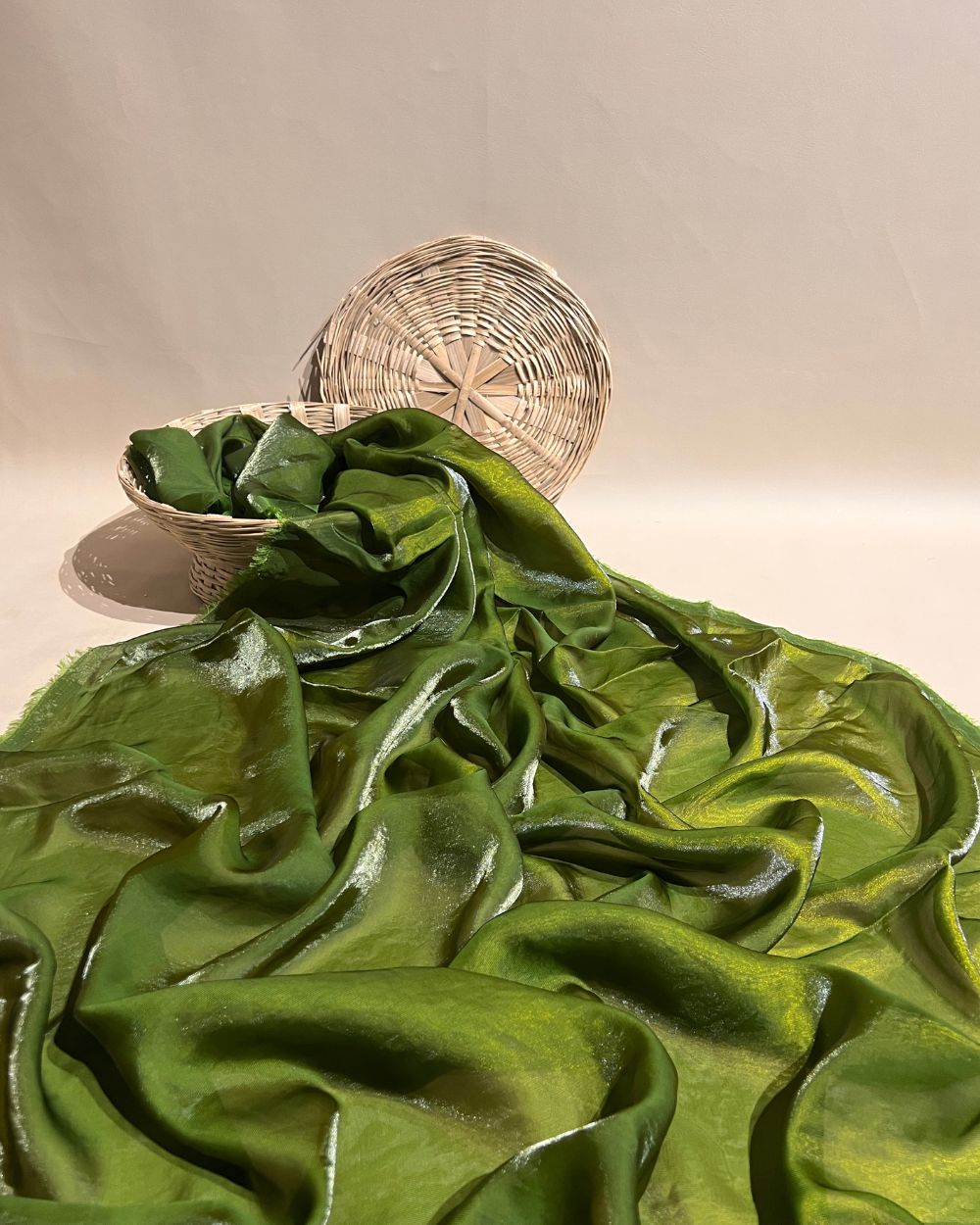 Plain Space Silk (Fendy Satin) Mehandi Green Colour 45 Inches Width