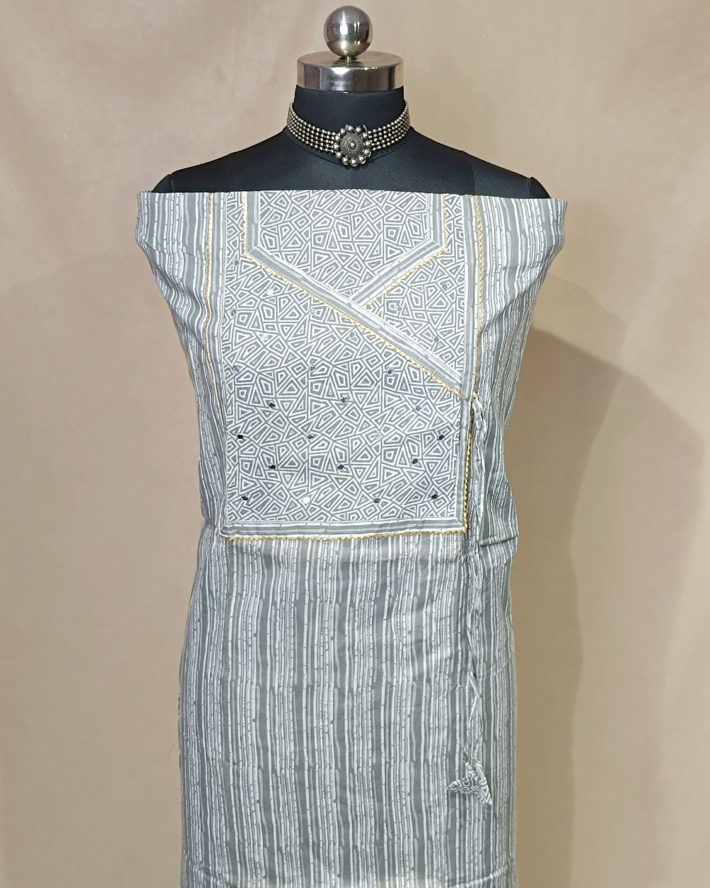 Printed Cotton Unstitched Top Pattern Grey Colour 44 Inches Width