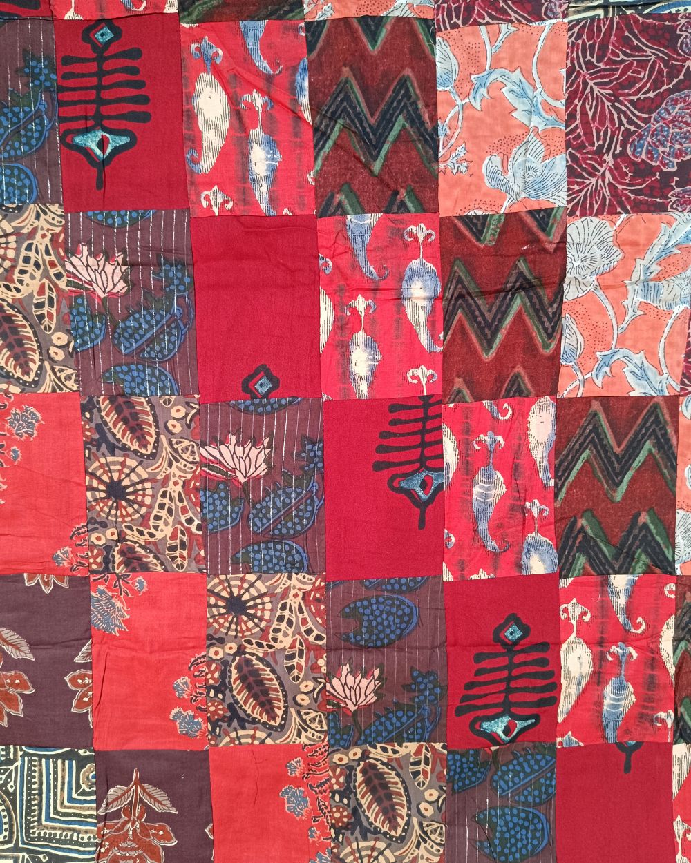 Printed Cotton  Patchwork Quilt Maroon Colour 42 Inches Width