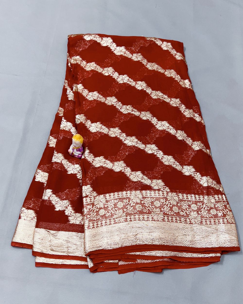 Pure Viscose Saree Without Blouse Chilli Red Colour