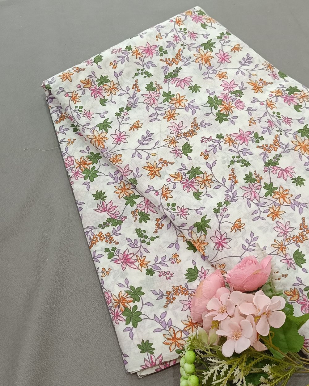 Printed Cambric Cotton Multicolor 42 Inches Width