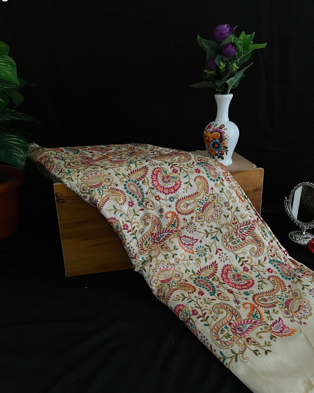 Mulberry Work Pearl White (Multicolor) 44 Inches Width