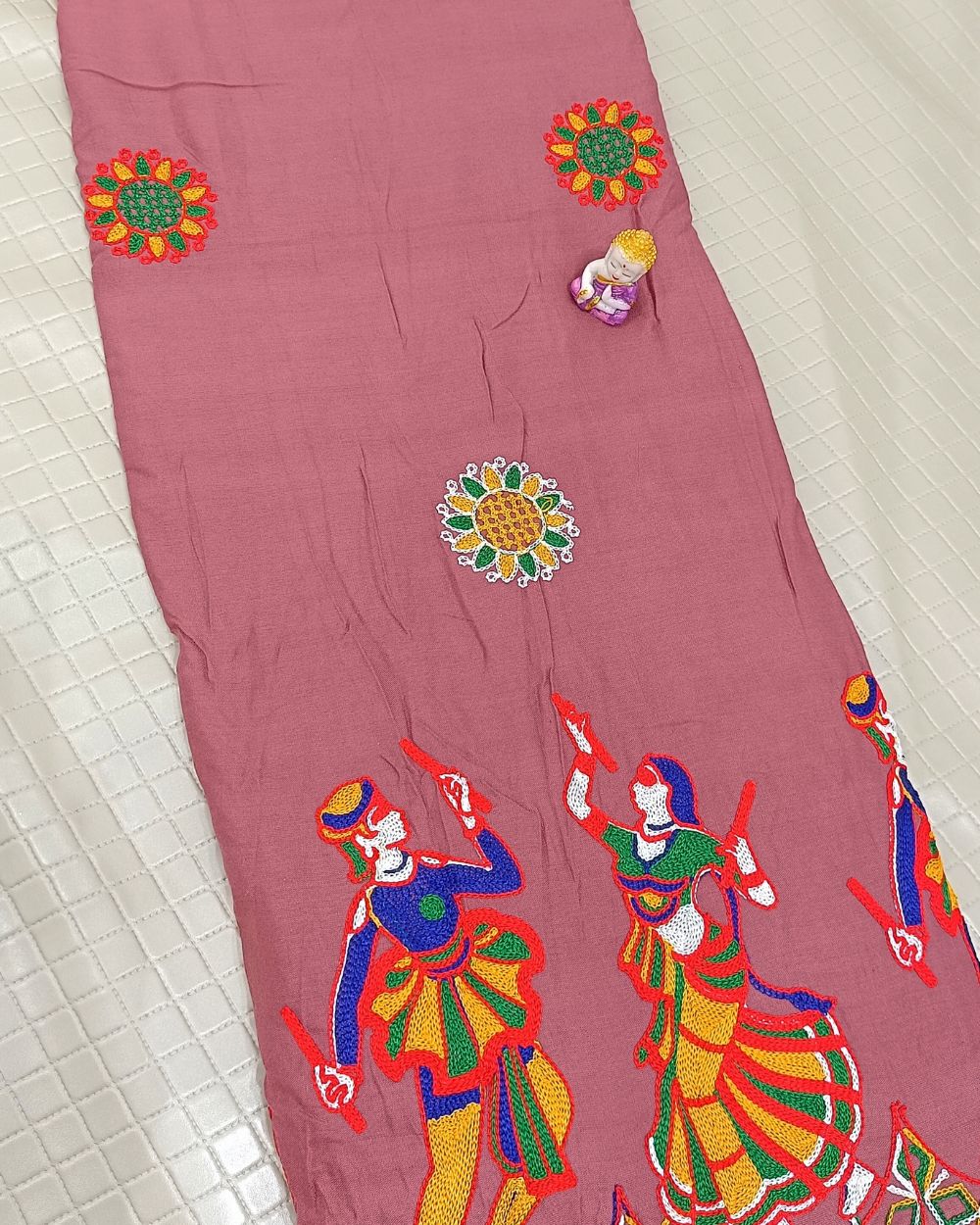 Rayon Gamthi (Rajasthani) Onion Pink Multicolor 45 Inches Width