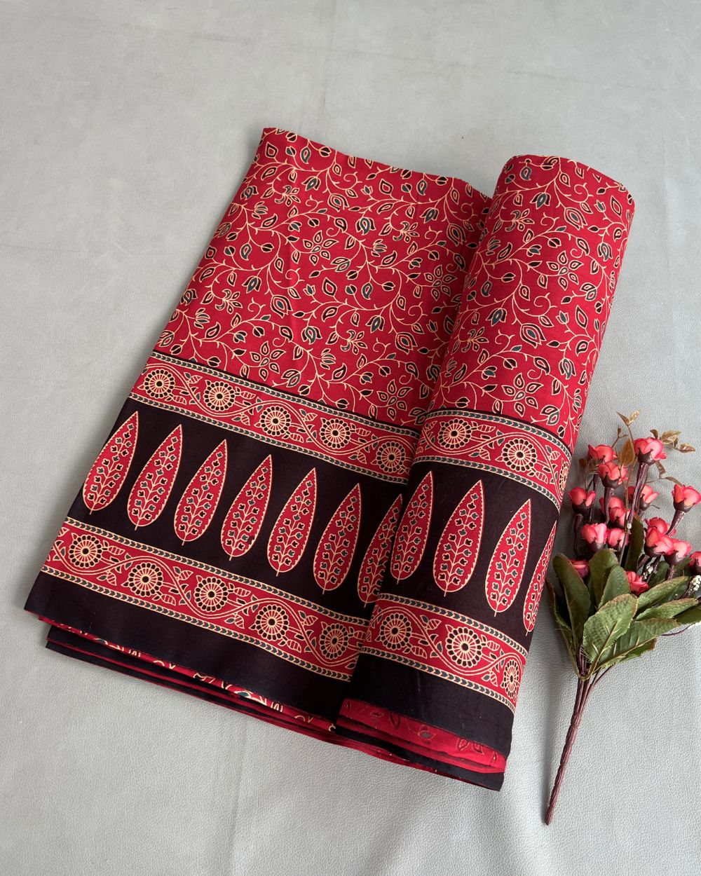 Printed Gujari Cotton with Border Red Colour 42 Inches Width