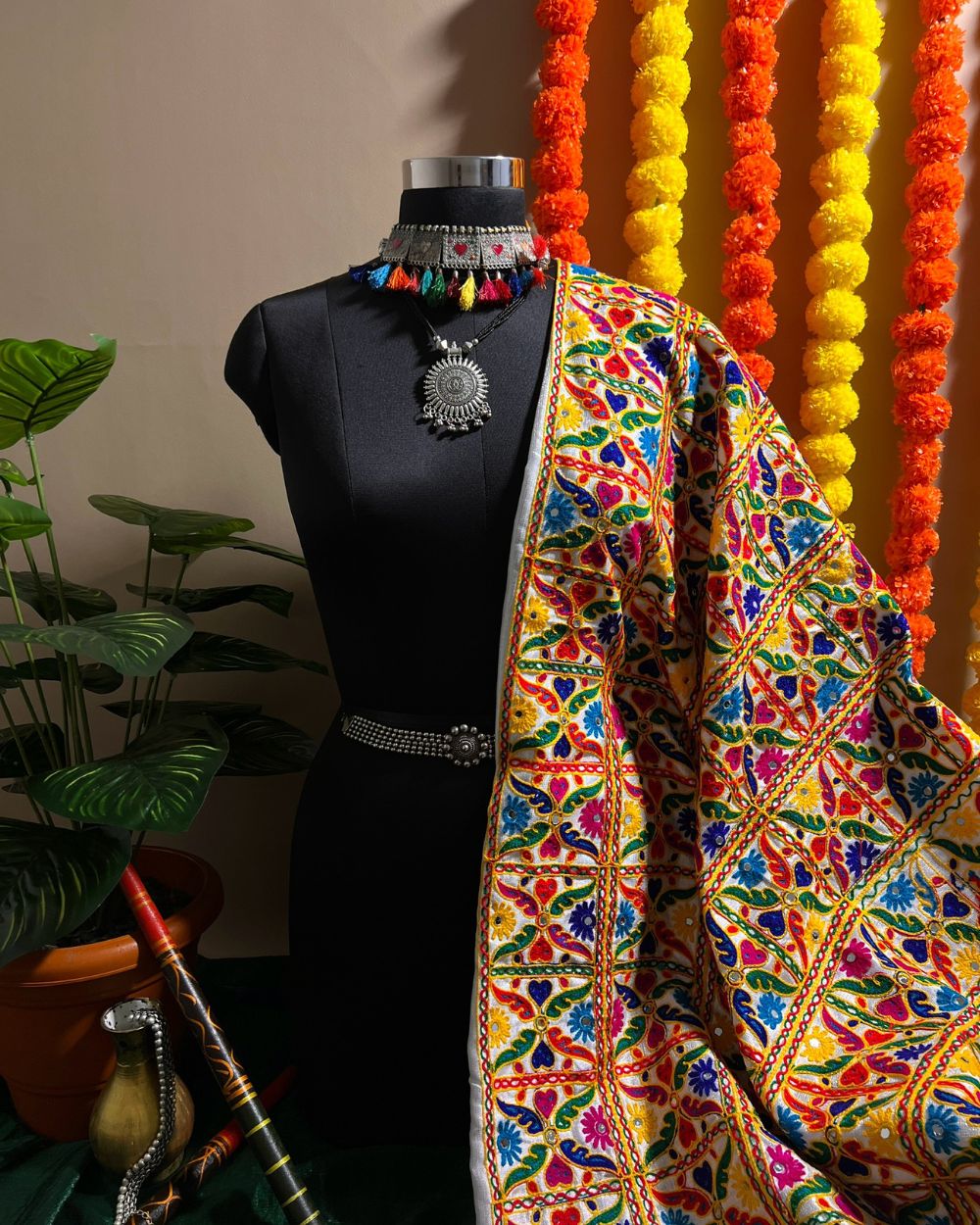 Mulberry Gamthi(Rajasthani) Work White(Multicolor) 45 Inches Width