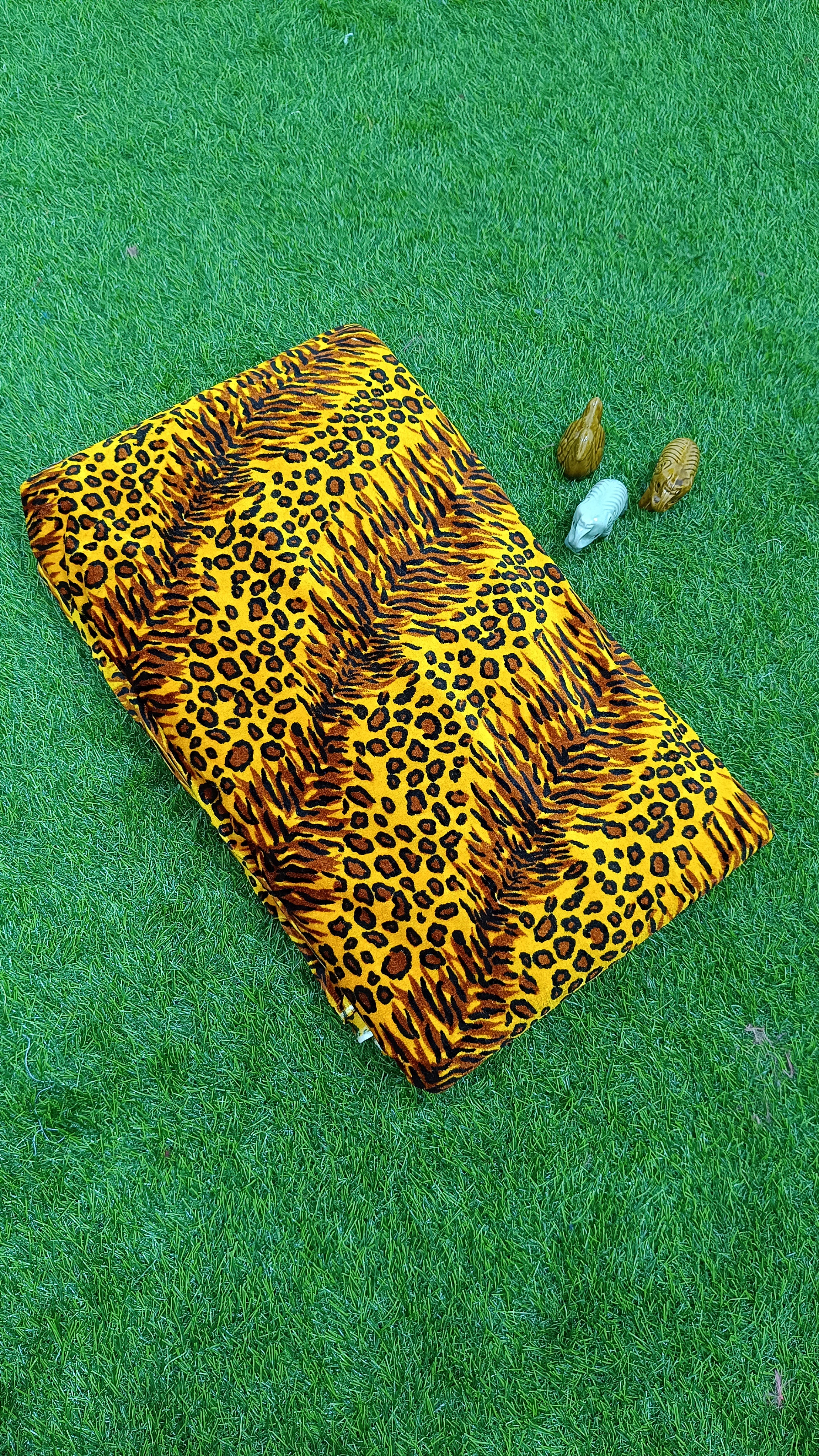 Velvet Print Yellow Colour 60 Inches Width