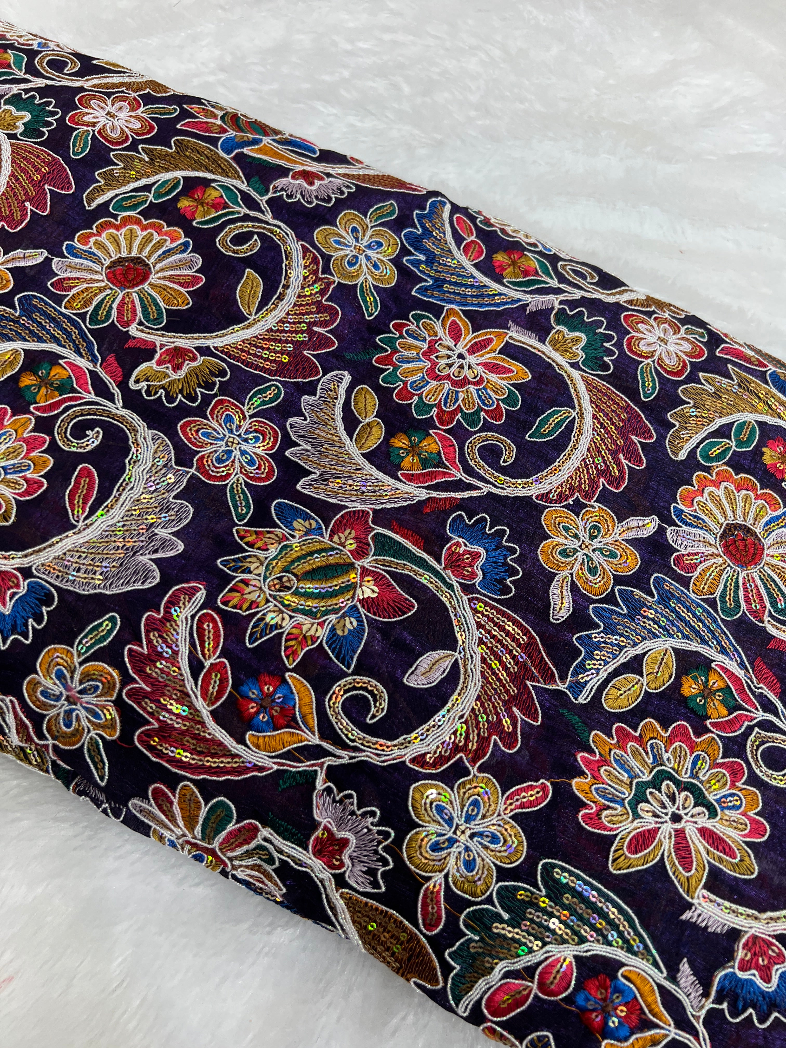 Gold Crush Work Dark Purple Colour 45 Inches Width