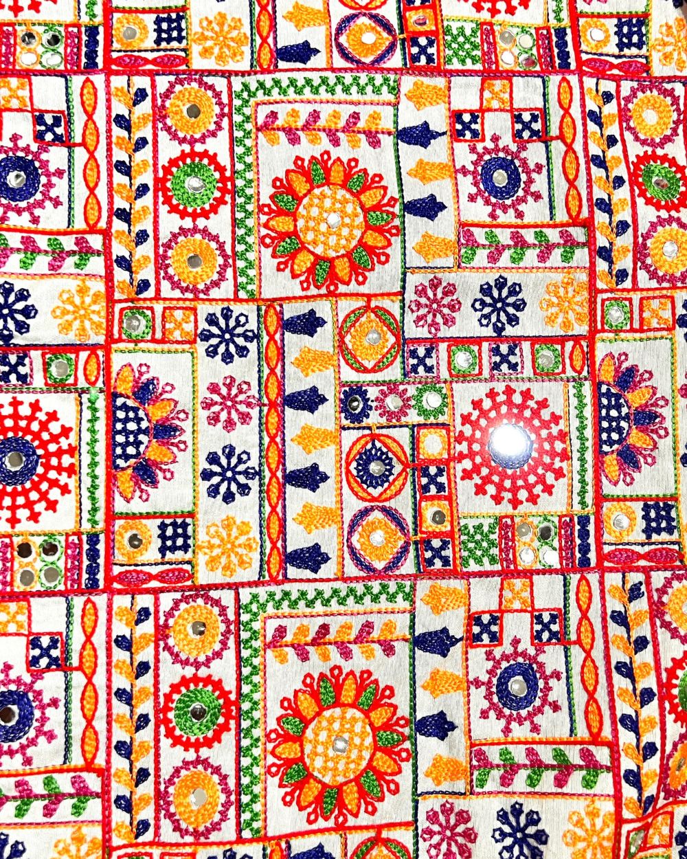 Mulberry Gamthi(Rajasthani) Work White(Multicolor) 45 Inches Width