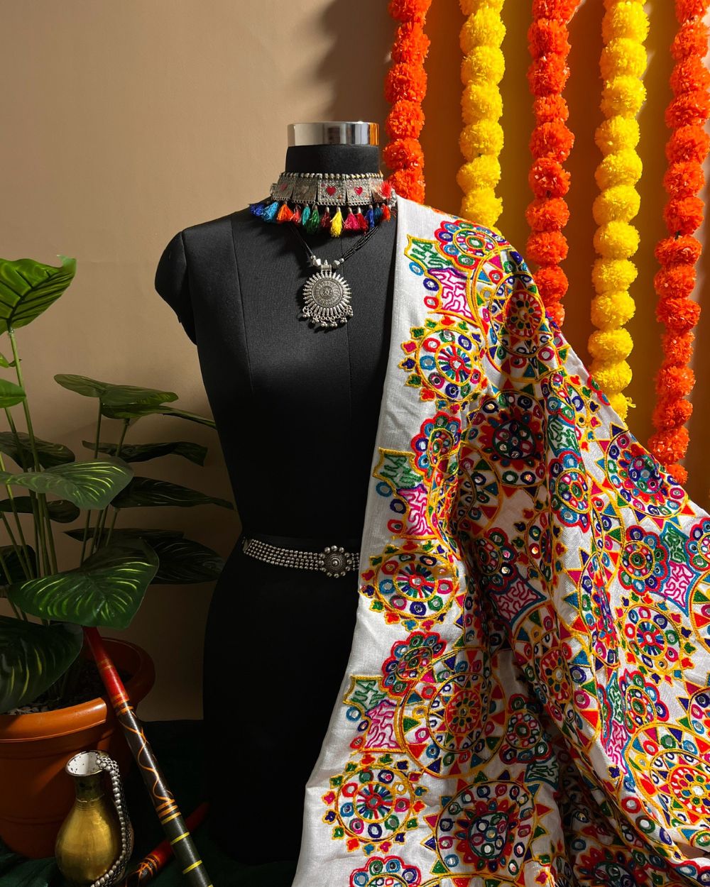 Mulberry Gamthi(Rajasthani) Work White(Multicolor) 45 Inches Width