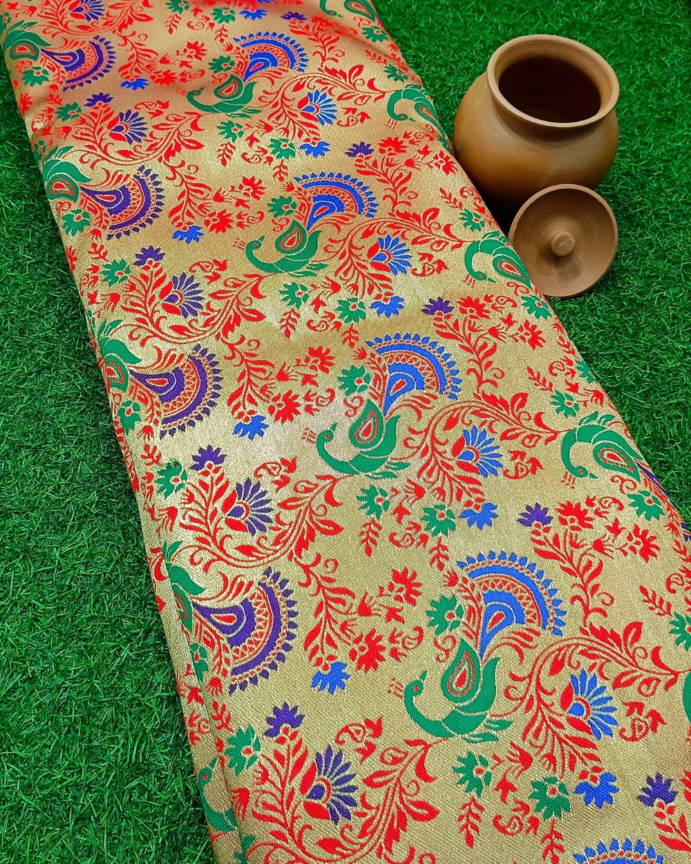 Jacquard Brocade Paithani Multicolor 44 Inches Width