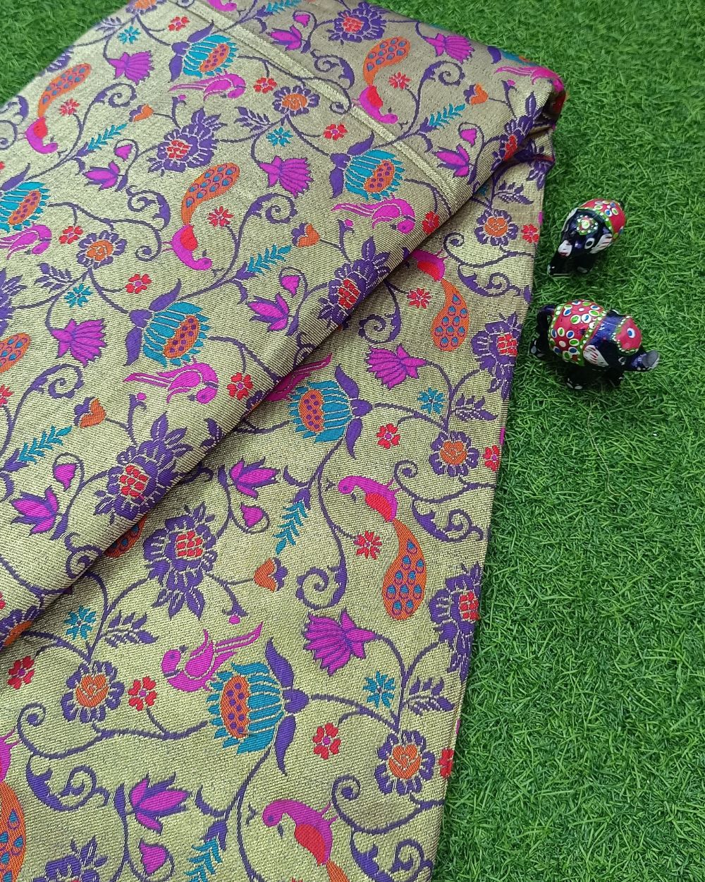 Jacquard Brocade Paithani Multicolor 44 Inches Width