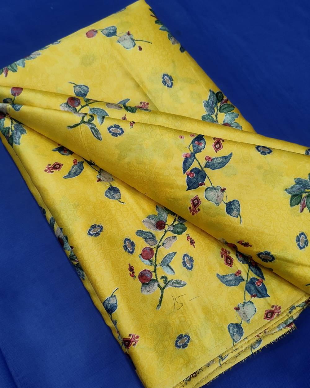 Printed Glazed Cotton Yellow Colour 40 Inches Width